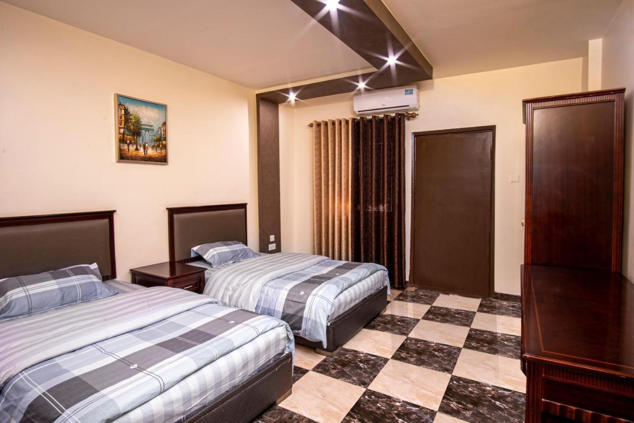 Al Riyati Hotel Apartments Aqaba Bagian luar foto