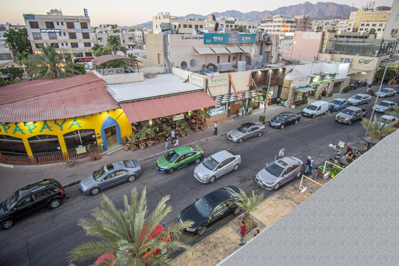 Al Riyati Hotel Apartments Aqaba Bagian luar foto