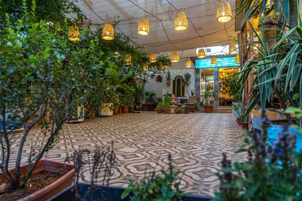 Al Riyati Hotel Apartments Aqaba Bagian luar foto