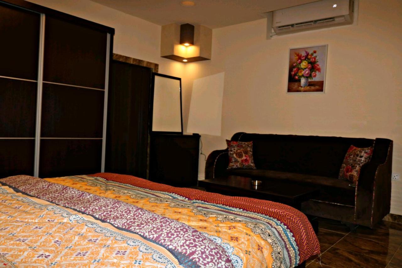 Al Riyati Hotel Apartments Aqaba Bagian luar foto